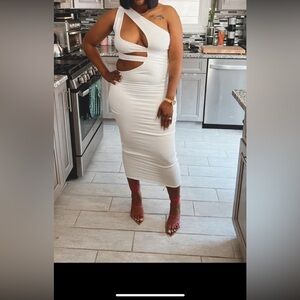 White cut out dress worn once still have packing
